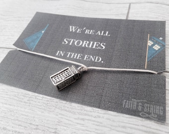 Pulsera de la amistad inspirada en Doctor Who: dije de plata