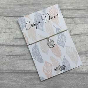 Carpe diem Bettelarmband, Traumfänger Bettelarmband, Ergreife den Tag Wunscharmband, Carpe Diem Geschenk.