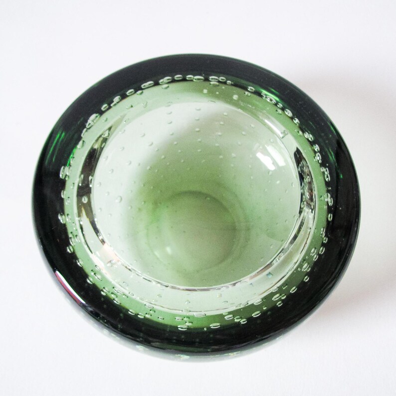 Whitefriars glass bow pattern 9099, ocean green color, controlled air bubble design circa 1960s