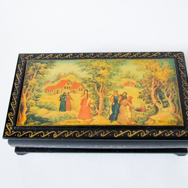 Vintage Papier Mache Lacquered Trinket Box, Folk Lore / Fairy Tale Scene, Collectable Boxes.Home Decor