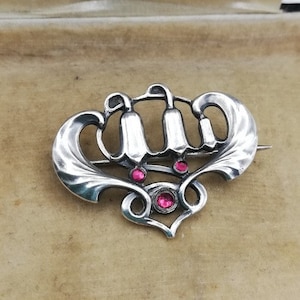 Levinger Bissinger attr c1905 Jugendstil leaves and bluebells brooch in 900 silver, with rubies / pink pastes