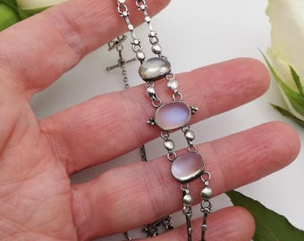 c1905 Artificers' Guild attr Arts and Crafts bracelet in silver with moonstones