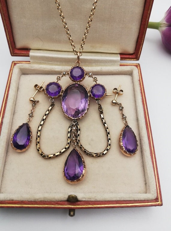 Early Victorian 9ct gold amethyst and pearl demi-p