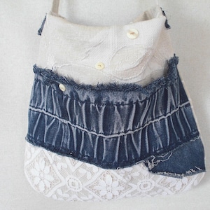 Upcycling shoulder bag from jeans and lace