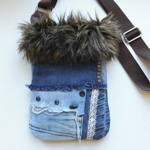 SCHNÄPPCHEN  //  Blaue Jeanstasche mit Fellimitat