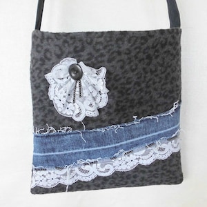 SCHNÄPPCHEN  //  Upcycling SchulterTasche mit langem Henkel