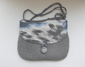 Grey shoulder bag with long handle