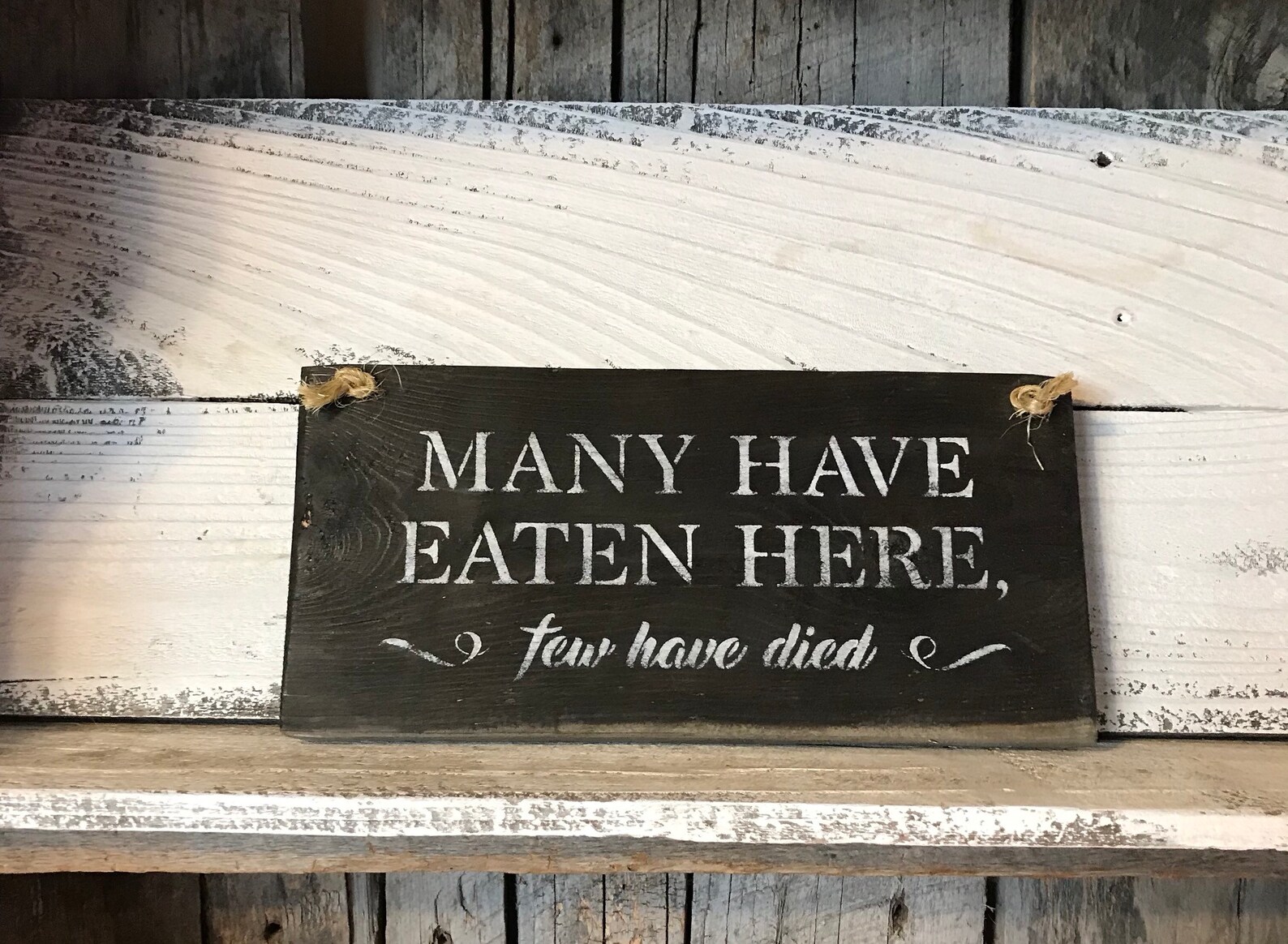 Targa In Metallo Vintage 'Many Have Eaten Here Few Have Died' – 20x30 Cm, Decorazione Da Parete Per Cucina, Bar, Ufficio
