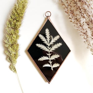 Glass pressed flower frame - mini diamond - Black glass - Leaf - Wall hanging
