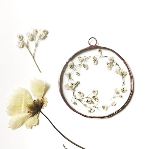 Glass Pressed Round Circle Flower Frame Gypsophila Babys Etsy