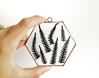 Glass pressed flower frame - Hexagon - Fern - Real ferns - Wall hanging