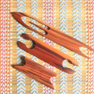 J’aime l’ensemble de navette de tissage de prune. métiers à tisser rigides heddle, navette de tissage d’inkle, tissage de bande, petite navette, navette en bois, backstrap, métier à tisser de bande