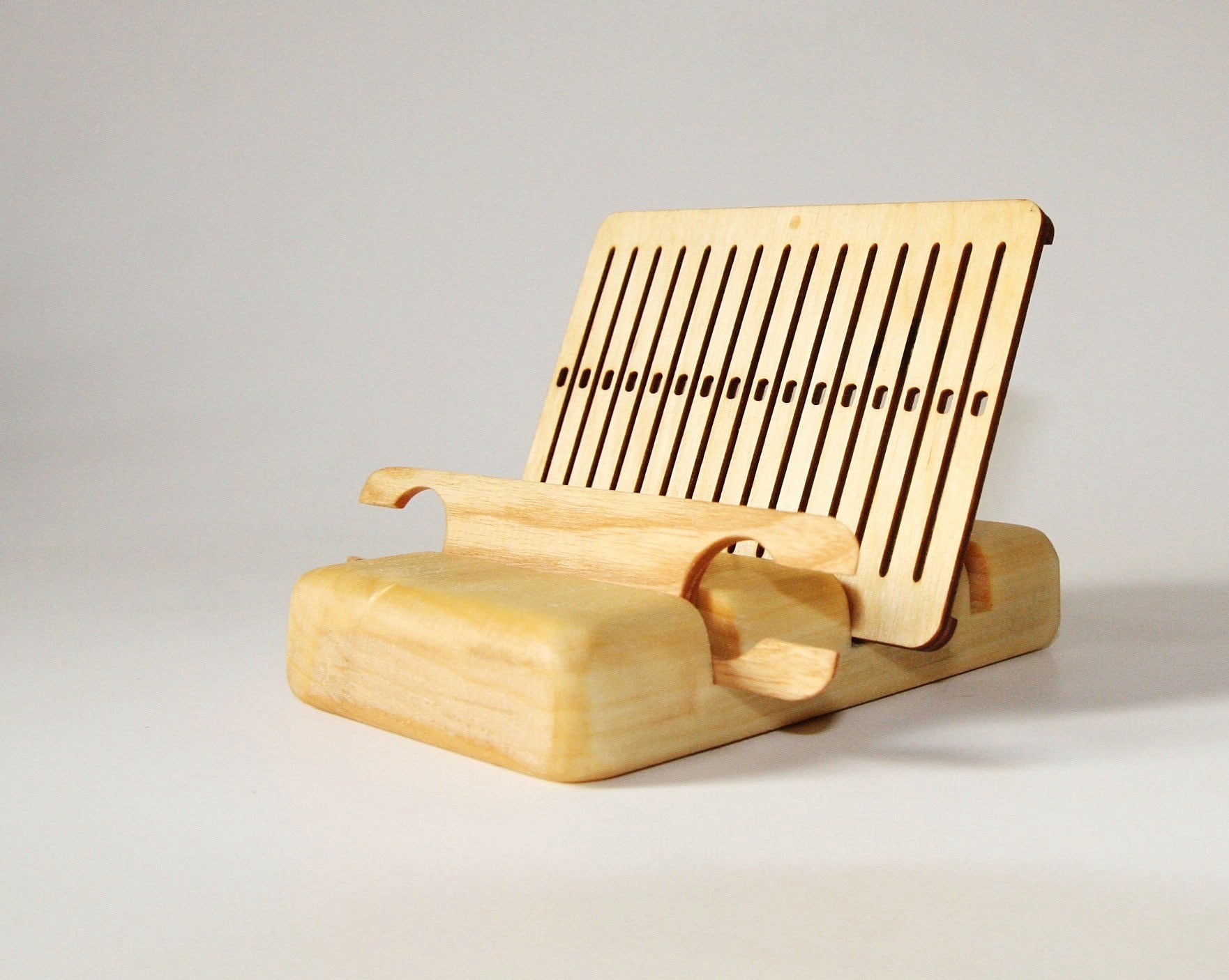 Loom dock.  warp set-up. warping tool. heddle display. for rigid hedd…