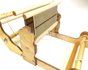 der Heddler v2 Starr-Heckelständer, Tischrahmen, Webstuhl, Bandweben, Tuchweben, Einzelkamm, Holzrahmen, Stricker-Rahmen