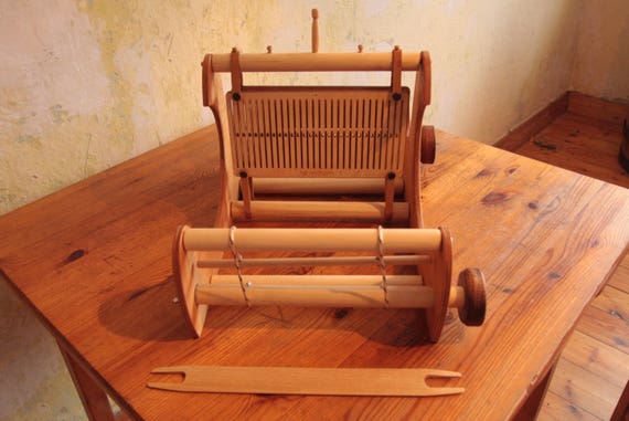 Beginner's Loom Weaving Class – Assembly: gather + create