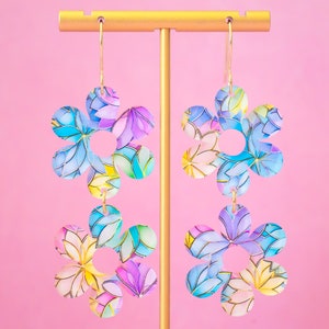 Pastel Retro Daisy Earrings, Pink Green Flower Earrings, Groovy Jewelry
