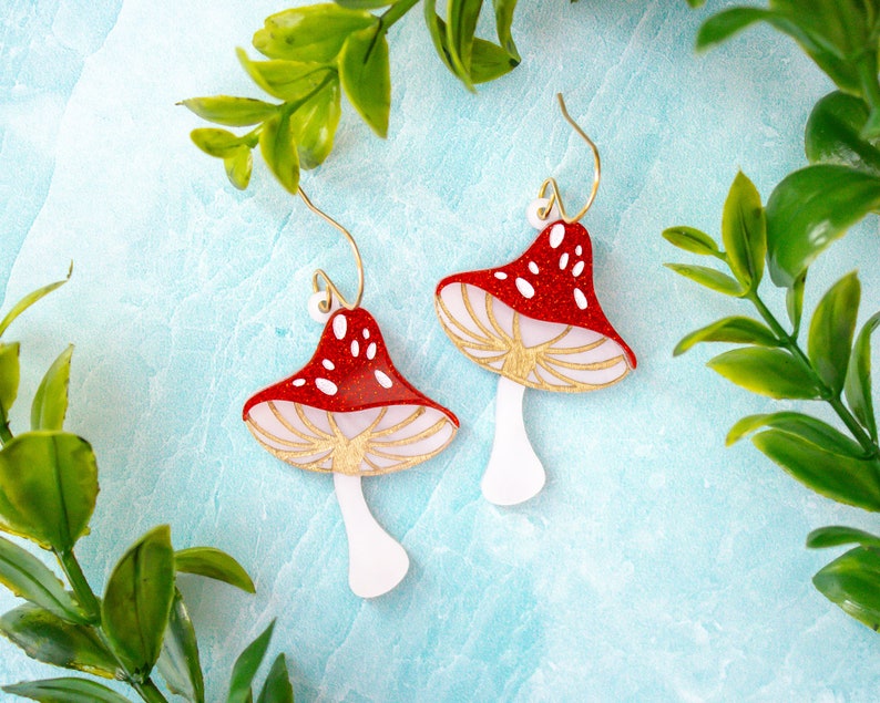 Boucles d'oreilles champignon, bijoux Cottagecore, boucles d'oreilles Woodland, pendentifs en acrylique image 3