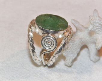 Sterling Silver Emerald Ring, 925 Unique Emerald Ring, Natural Earth Made Emerald Ring, Hand Made Sterling Emerald Ring