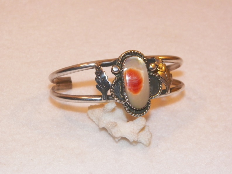 6.5 Inch Old Native American Signed T Sterling Silver Bracelet 925 Natural Shell Cuff Bracelet Tommy Singer? Antique Old Pawn Bracelet