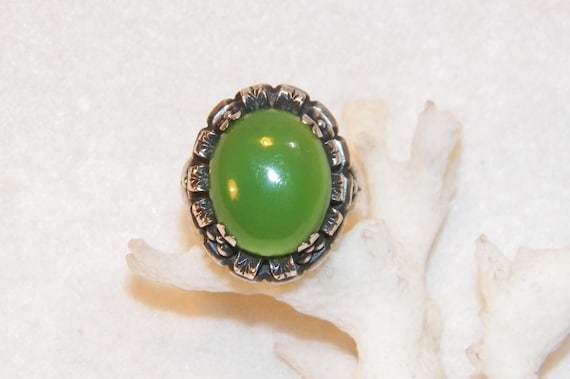 Size 5.75 Antique Sterling Silver Green Agate Rin… - image 1