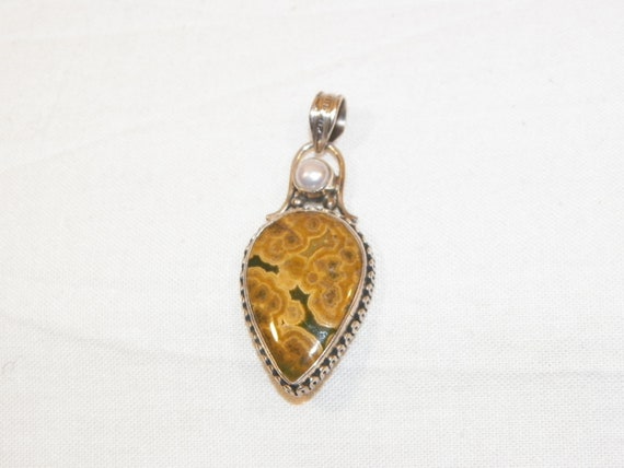 1.75 Inch Sterling Silver Jasper? Pendant with Pe… - image 2