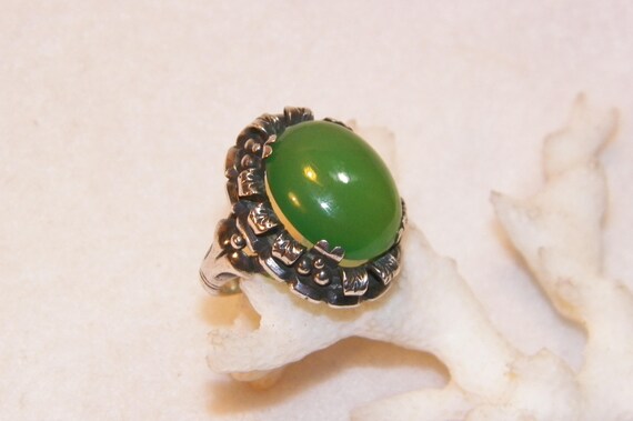 Size 5.75 Antique Sterling Silver Green Agate Rin… - image 2