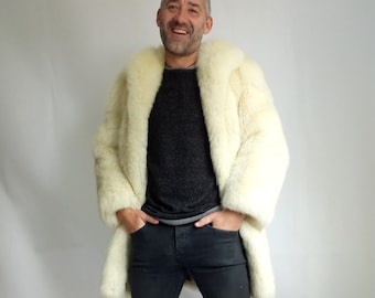 Man Fuchs Pelzmantel. Wintermantel aus Polarfuchs. Herren Winterhochzeit. Weißer Wintermantel - Small/Medium Größe