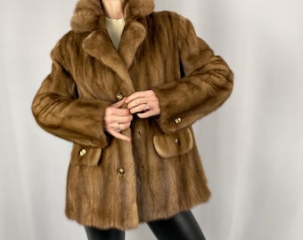 Nerzpelzmantel: Preloved Pelzmantel. Monogramm-Option verfügbar. Hellbraune Jacke. Größe Mittel Groß