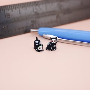 小さな死者の日の子猫のミニチュア - 1:24 G スケール - 手描き樹脂