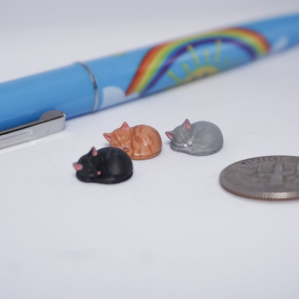 Tiny Sleeping KITTEN Miniature- 1:24 G Scale - Hand Painted Resin