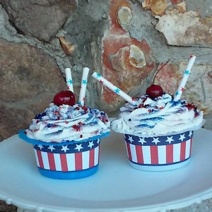Fake 4th of July Cupcake  Fake 4th of July Ice Cream  Fake Patriotic Cupcake  Fake Patriotic Ice Cream  Fake Cupcake  Fake Ice Cream