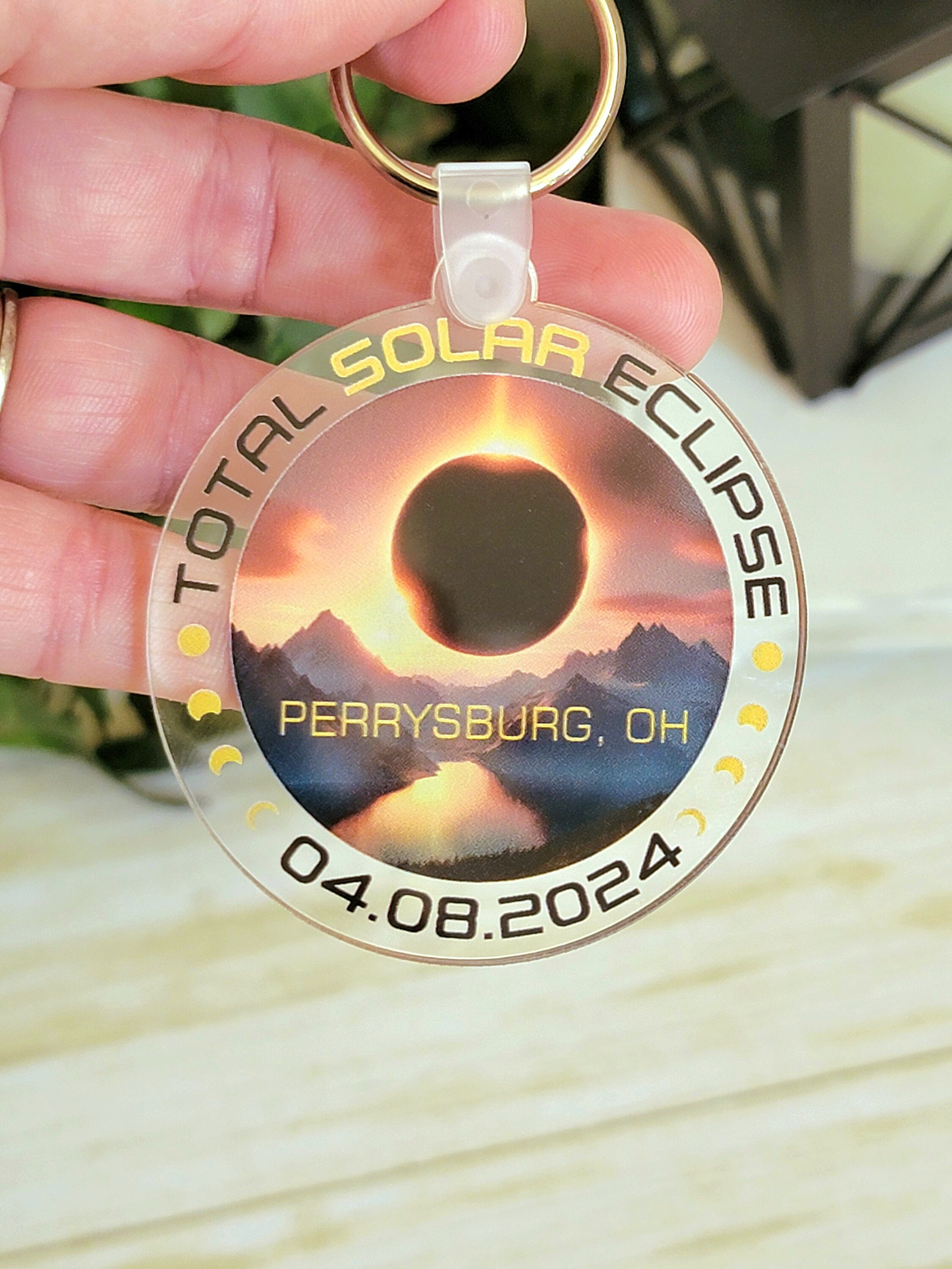 Solar Eclipse 2024 Keychain, Eclipse Keepsake, Custom Keychain - Etsy