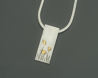 Meadow pendant with fine gold flowers