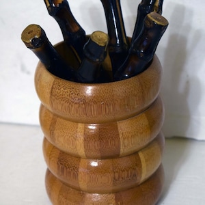 Bamboo pens set of 6 with bonus bamboo pen holder