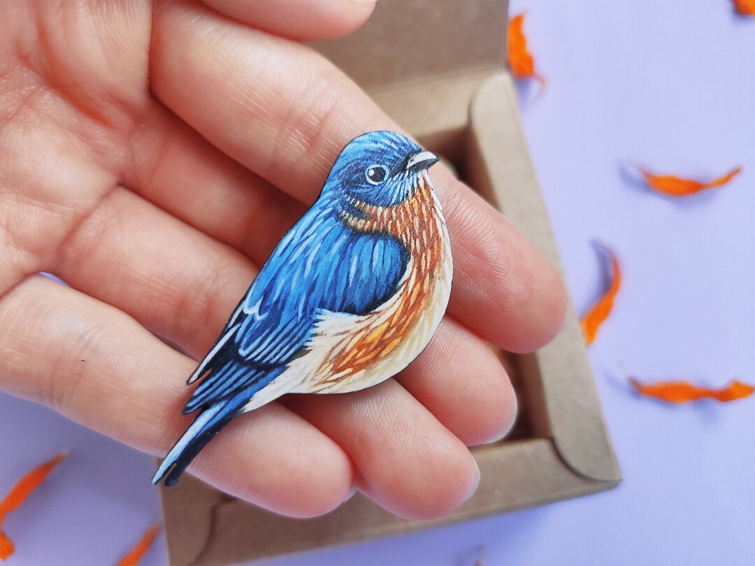 Belle Broche Vintage Peinte Sur Bois - Pièce D'occasion Pleine De Charme