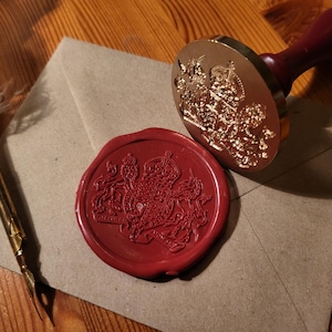 Escudo de armas real del Reino Unido: el nuevo escudo de armas del rey Carlos