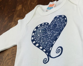 Organic Baby Gifts, Baby Boy Ideas, Baby Boys' Clothing, Heart Baby Top, Baby Boutique, Soft Baby Cotton, Long Sleeve Baby, Heart Art