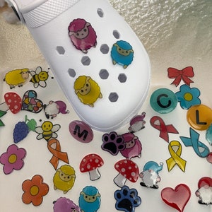 Croc hole plugs hotsell