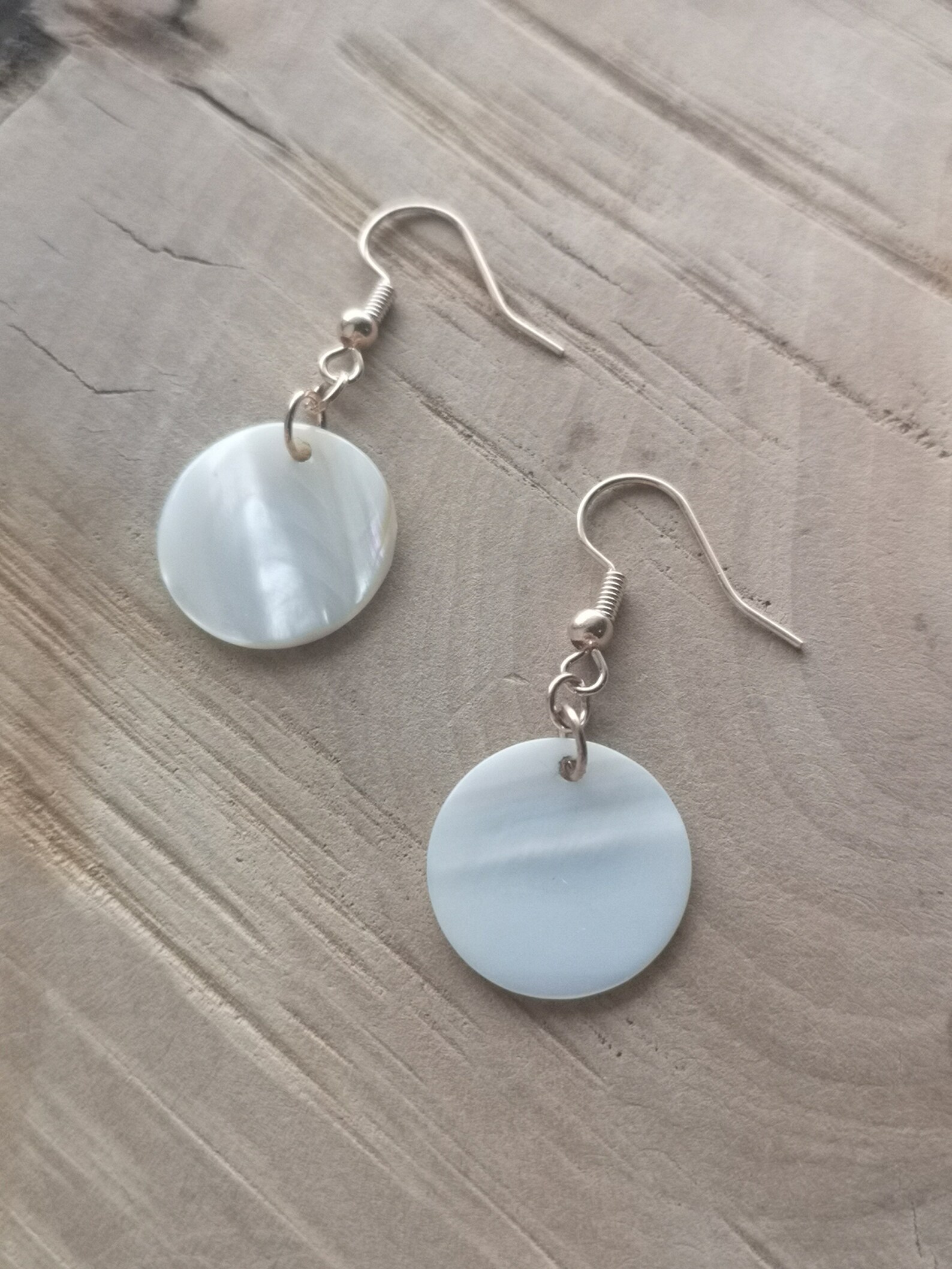 rose gold shell earrings