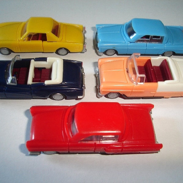 American Limousines 1950-1960s Classic Model Cars Set 1:87 HO - Kinder Egg Surprise Plastic Toys Miniatures Collectibles - Vintage 1990s