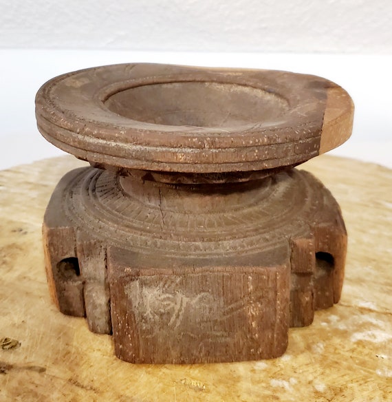 Brown White Rustic Wooden Indian Hand Carved Pillar Church Candle Stick Holder Brown White Rustic Wooden Indian Hand Carved Pillar Church Candle Stick Holder