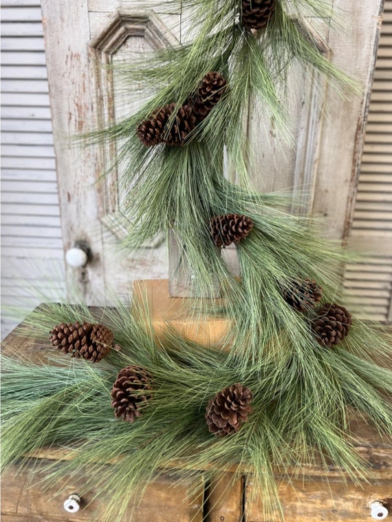 Christmas Long Needle Pine Garland 6ft Holiday Decorating Farmhouse Mantle  Decor Natural Style With Pinecones Staircase Decor 