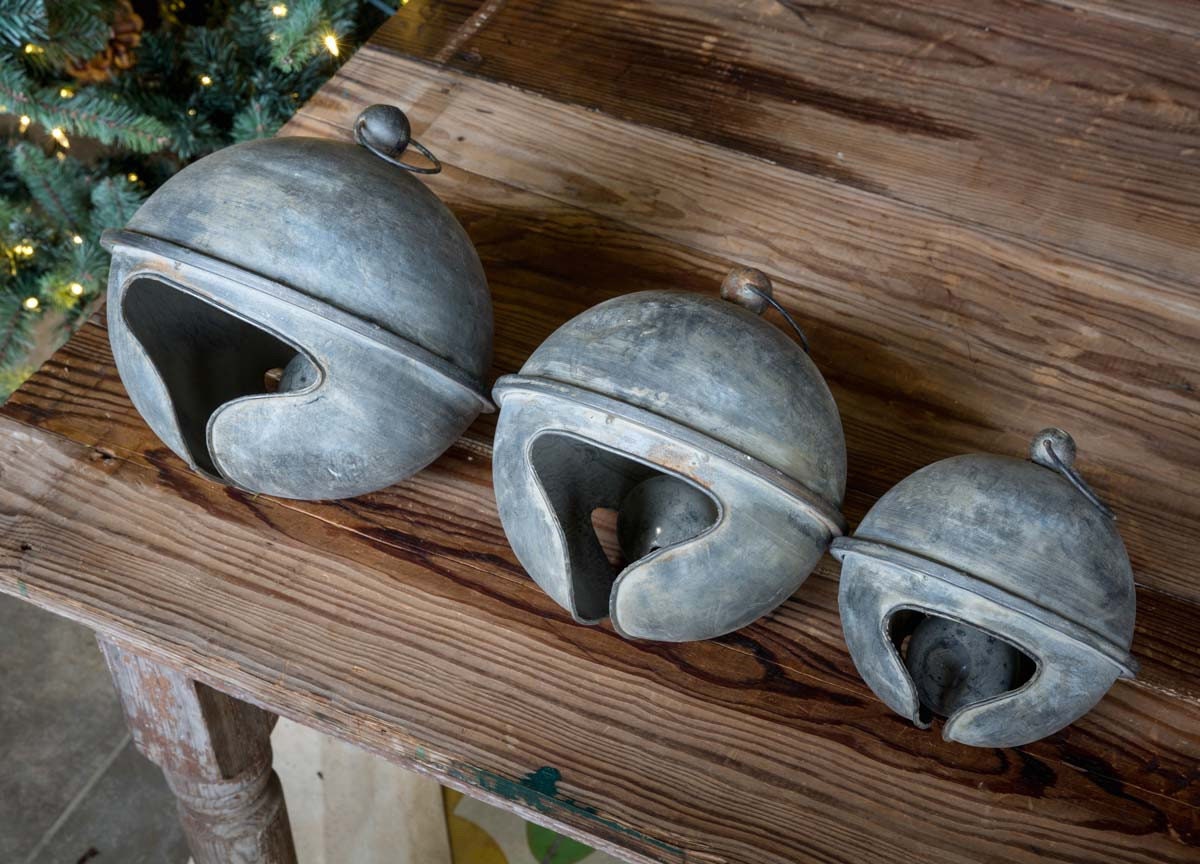 Jumbo White Metal Tin Large 10 Jingle Bell Christmas Decorating Metal Bell  Giant Sleigh Bell Farmhouse Decor Outdoor Porch Bell