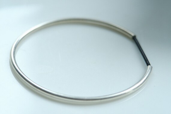 Preowned Silver Simple Bangle - image 3