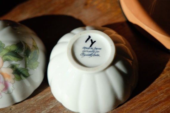 Vintage Elizabeth Arden Floral Porcelain Trinket - image 5