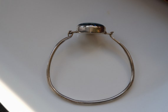 Vintage Sterling Silver Bangle with dichroic Glass - image 4
