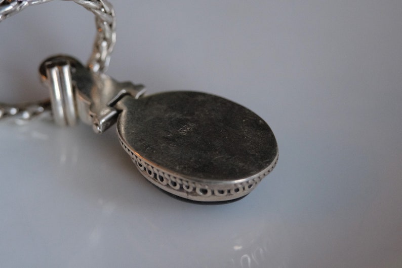 Vintage Sterling Silver Onyx Pendant with 18 inch Foxtail Weaved Chain
