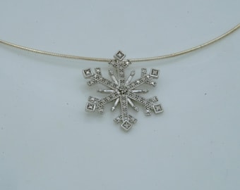 Preowned Sterling Silver Diamond Accented Snow Flake Pendant on 18 inch Omega Chain