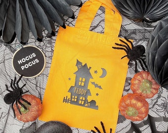 Personalised Halloween Haunted House Trick or Treat Bag, Spooky Halloween Decor, Pastel Halloween, Cute, Kawaii, Autumn, Fall, Boo Basket