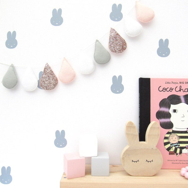 Bunny muur stickers voor kinderdagverblijven, Nijntje muurstickers, Scandinavisch speelkamer decor, neutrale kinderkamer muur decor, bosrijke kwekerij decor idee